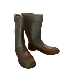 Black Rubber Muck Slip On Boots Sz13 Waterproof, Oil & Skid Resistant